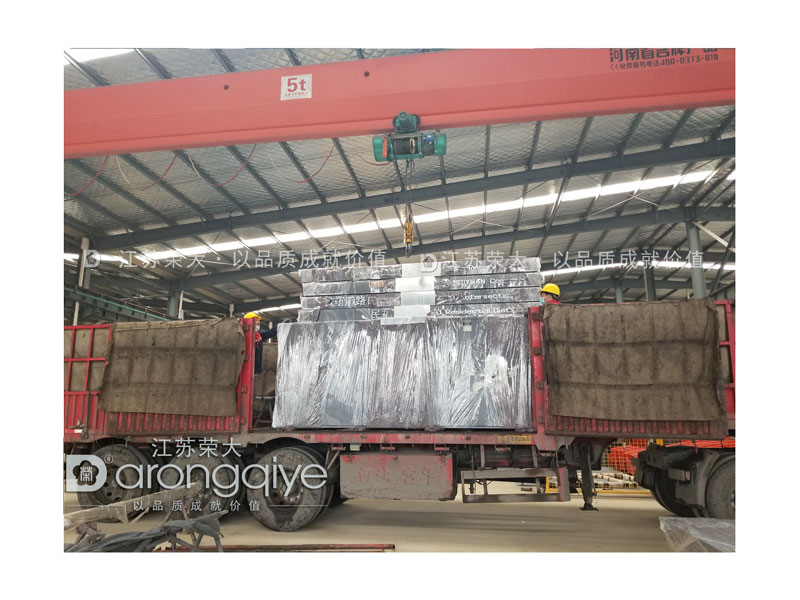 公交候車亭廠家發貨圖