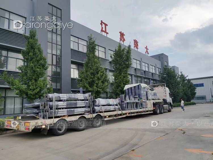 上海智能候車亭第三批次發貨