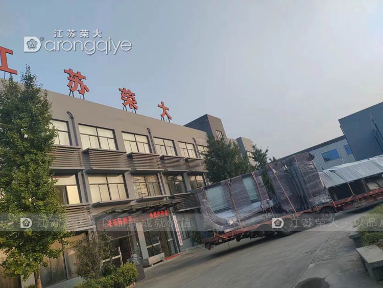 上海智能公交站臺(tái)第十批次發(fā)貨